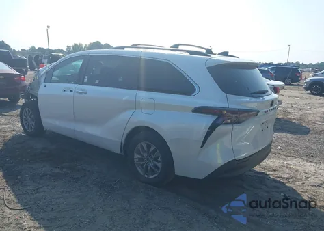 2024 Toyota Sienna Xle z USA, uszkodzony, nr VIN 5TDYRKEC2RS187596